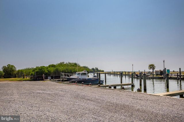 1168 MAPLE AVE, Shady Side, MD 20764