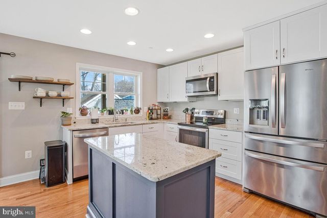 1168 MAPLE AVE, Shady Side, MD 20764