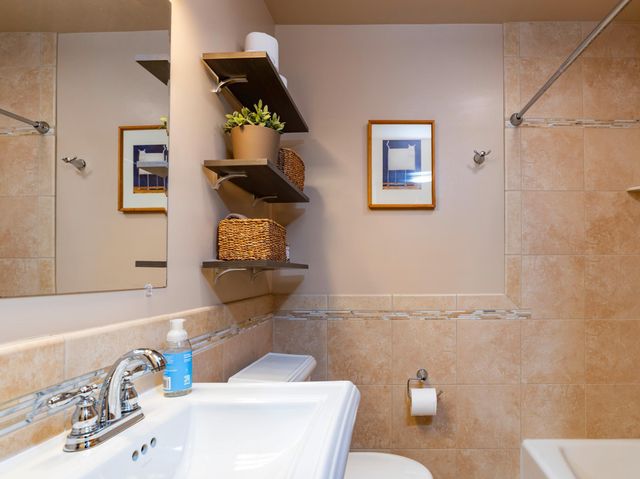 745 Mount Curve Boulevard, Saint Paul, MN 55116