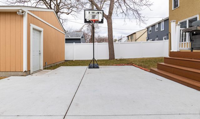 745 Mount Curve Boulevard, Saint Paul, MN 55116