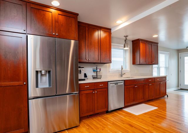 745 Mount Curve Boulevard, Saint Paul, MN 55116