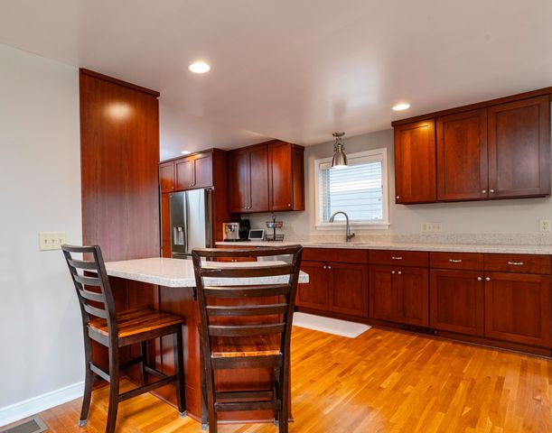 745 Mount Curve Boulevard, Saint Paul, MN 55116