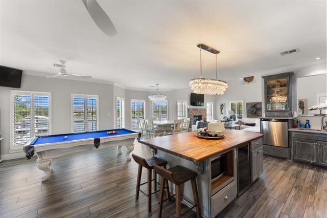 4225 W Tank Farm Road, Lake Charles, LA 70605