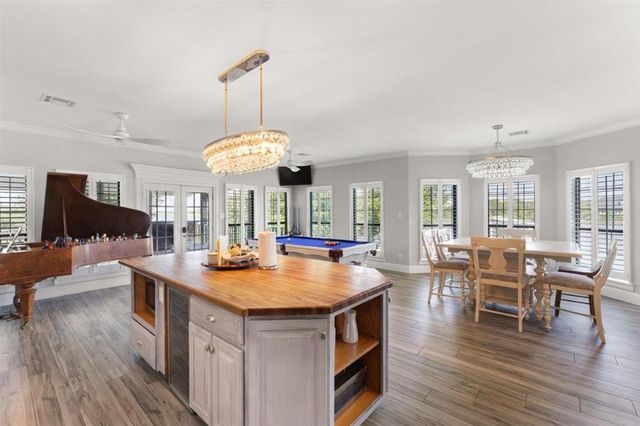 4225 W Tank Farm Road, Lake Charles, LA 70605