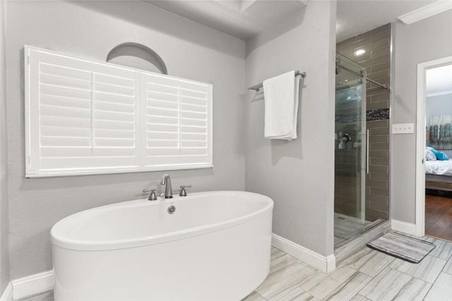 4225 W Tank Farm Road, Lake Charles, LA 70605