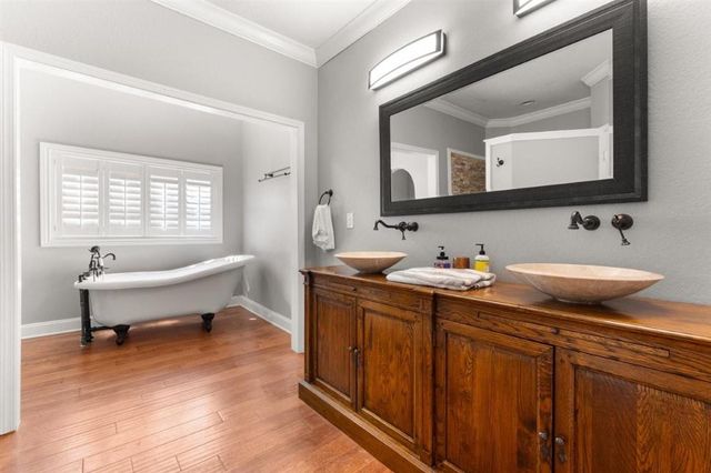 4225 W Tank Farm Road, Lake Charles, LA 70605