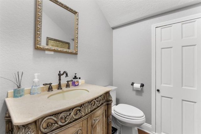 4225 W Tank Farm Road, Lake Charles, LA 70605