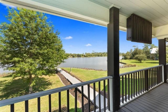 4225 W Tank Farm Road, Lake Charles, LA 70605