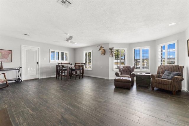 4225 W Tank Farm Road, Lake Charles, LA 70605