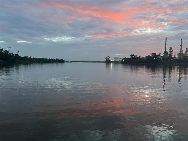 4225 W Tank Farm Road, Lake Charles, LA 70605