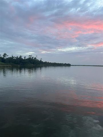 4225 W Tank Farm Road, Lake Charles, LA 70605