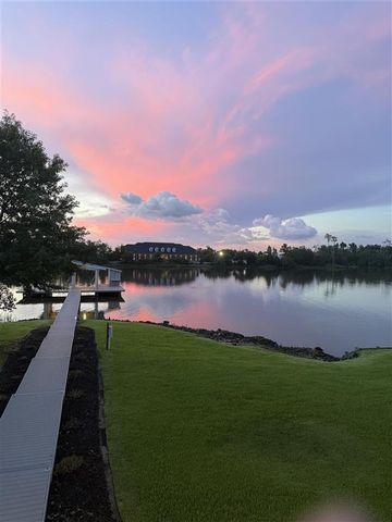 4225 W Tank Farm Road, Lake Charles, LA 70605