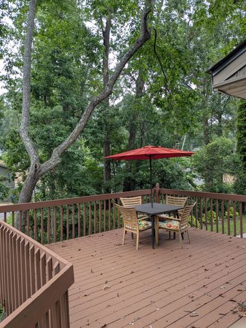 121 Oakleaf Drive, Spartanburg, SC 29301