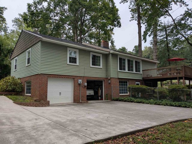 121 Oakleaf Drive, Spartanburg, SC 29301