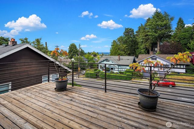 1729 34th Avenue, Seattle, WA 98122