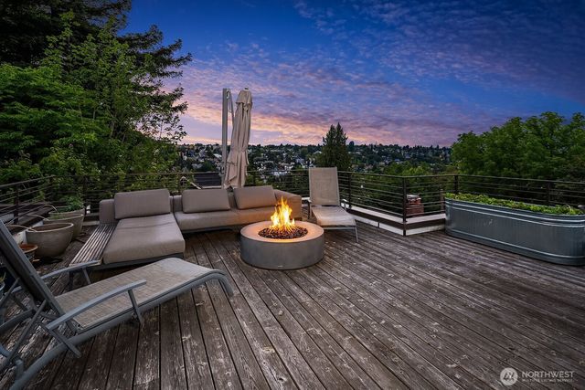 1729 34th Avenue, Seattle, WA 98122