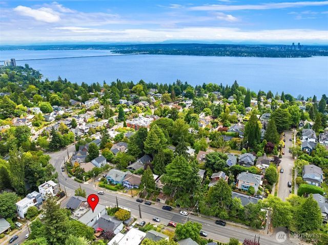 1729 34th Avenue, Seattle, WA 98122