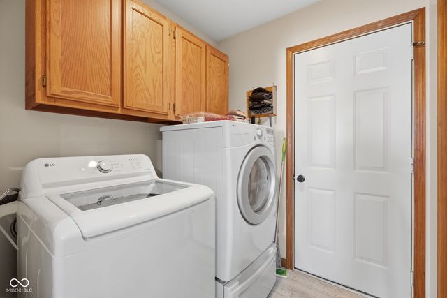 3442 Berkdale Drive, Columbus, IN 47203