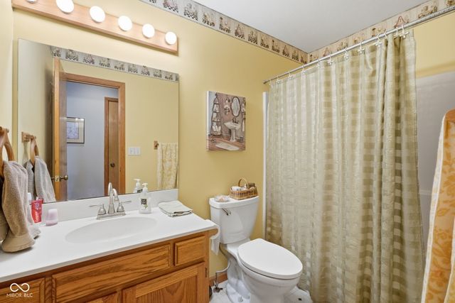 3442 Berkdale Drive, Columbus, IN 47203