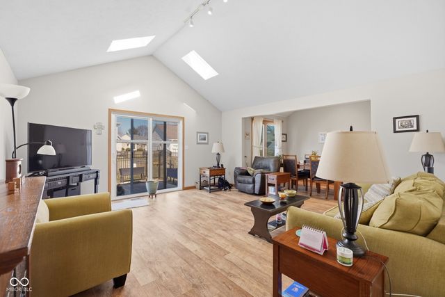 3442 Berkdale Drive, Columbus, IN 47203