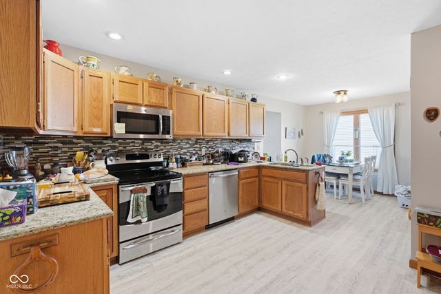 3442 Berkdale Drive, Columbus, IN 47203