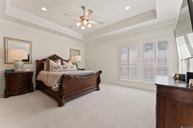 228 E Greens Dr, Saint George, LA 70810