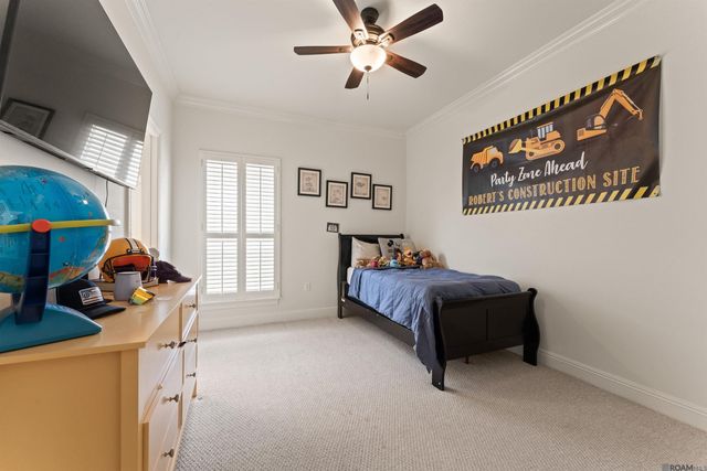 228 E Greens Dr, Saint George, LA 70810