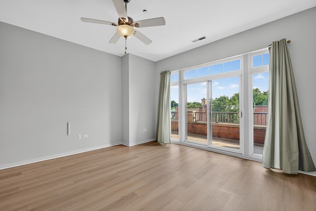 50 N Northwest Highway 204, Park Ridge, IL 60068