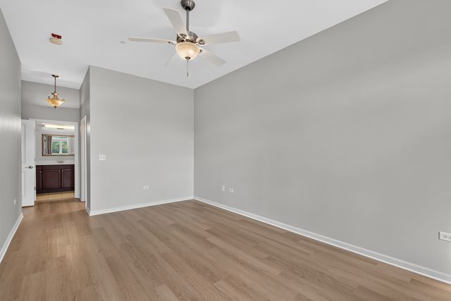 50 N Northwest Highway 204, Park Ridge, IL 60068