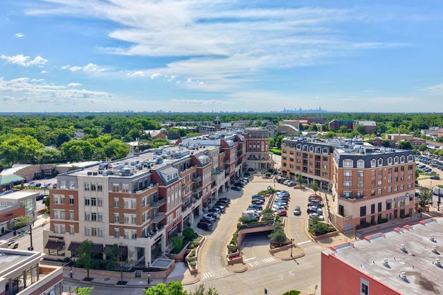 50 N Northwest Highway 204, Park Ridge, IL 60068