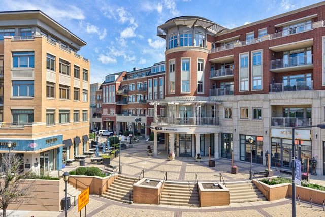 50 N Northwest Highway 204, Park Ridge, IL 60068