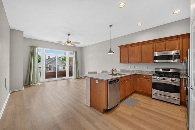 50 N Northwest Highway 204, Park Ridge, IL 60068