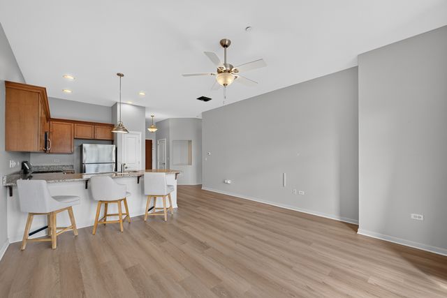 50 N Northwest Highway 204, Park Ridge, IL 60068