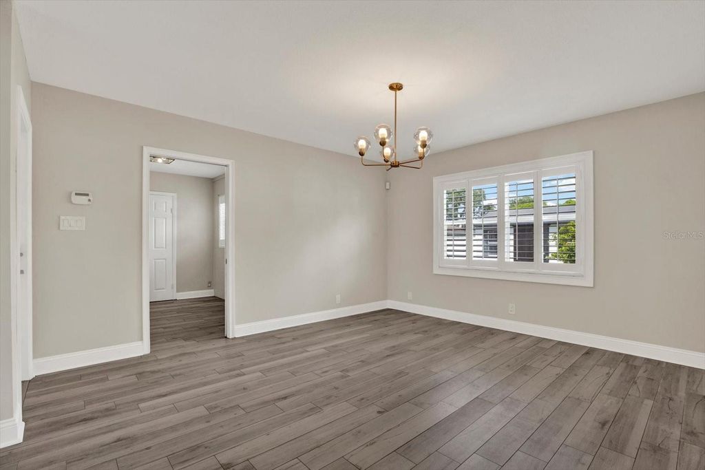 Image 12 of property listing at 3009 W HEITER STREET, Tampa, FL 33607