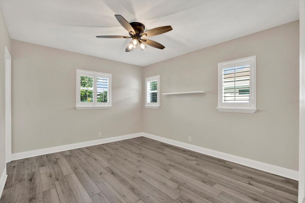 Image 14 of property listing at 3009 W HEITER STREET, Tampa, FL 33607