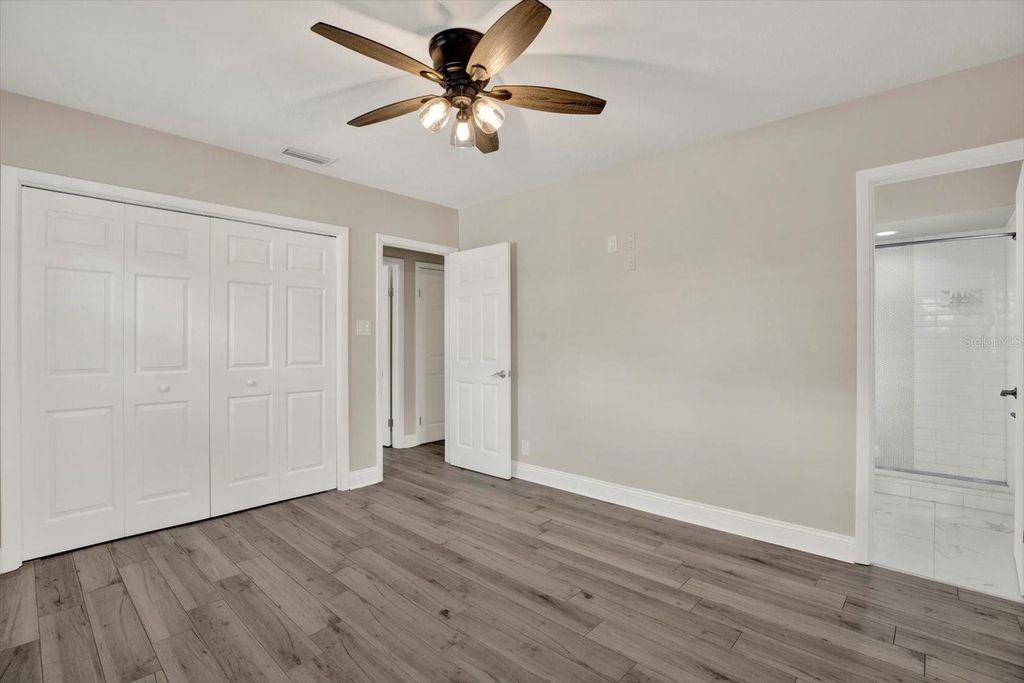Image 15 of property listing at 3009 W HEITER STREET, Tampa, FL 33607