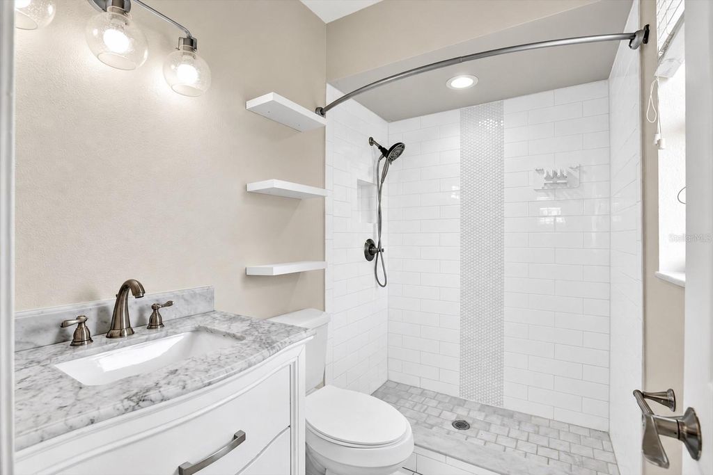 Image 16 of property listing at 3009 W HEITER STREET, Tampa, FL 33607