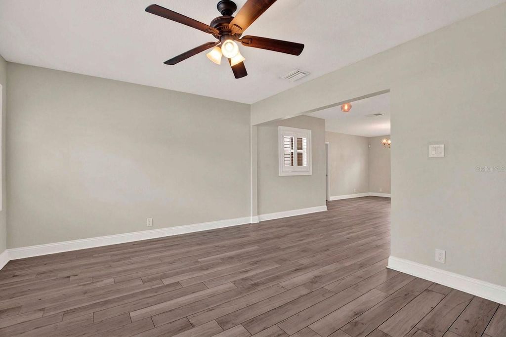 Image 3 of property listing at 3009 W HEITER STREET, Tampa, FL 33607