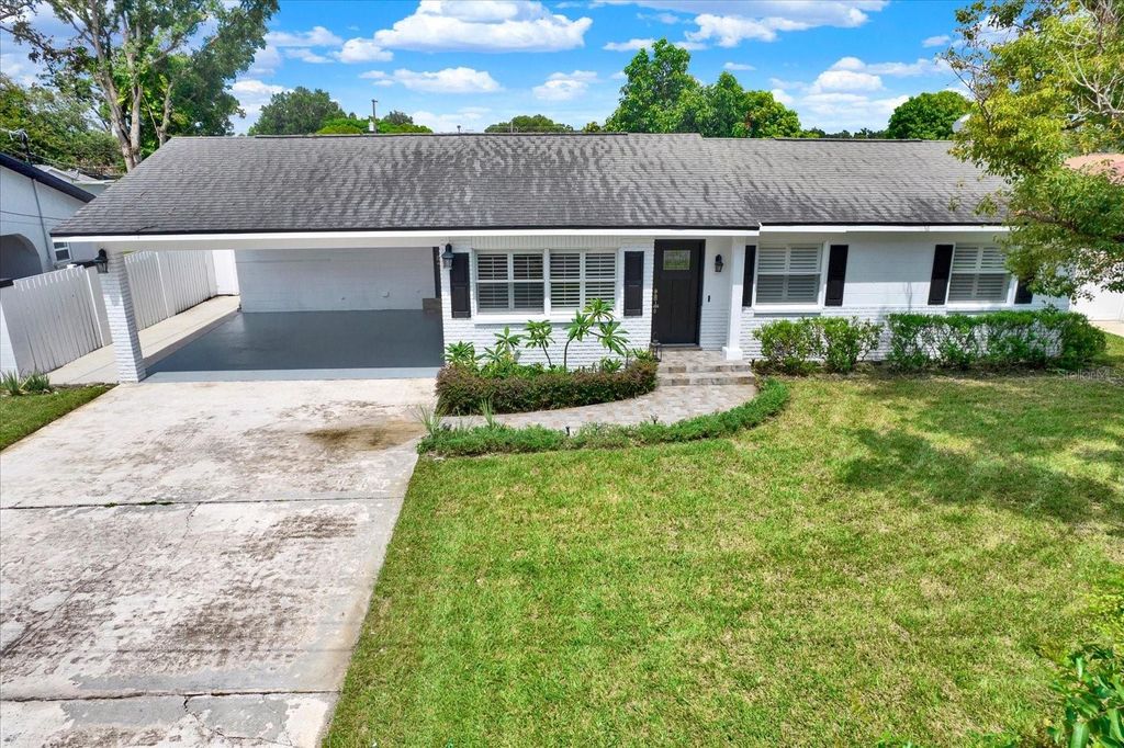 Image 29 of property listing at 3009 W HEITER STREET, Tampa, FL 33607