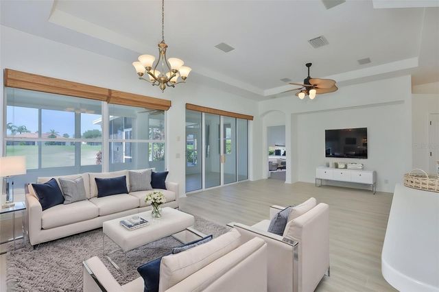 448 NOBLE FAIRE DRIVE, Sun City Center, FL 33573