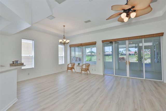 448 NOBLE FAIRE DRIVE, Sun City Center, FL 33573