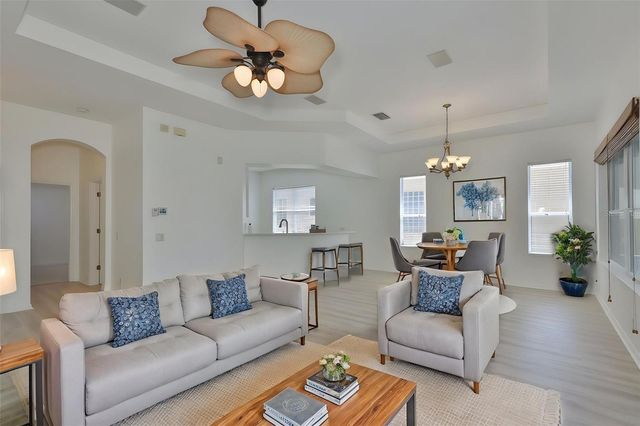 448 NOBLE FAIRE DRIVE, Sun City Center, FL 33573