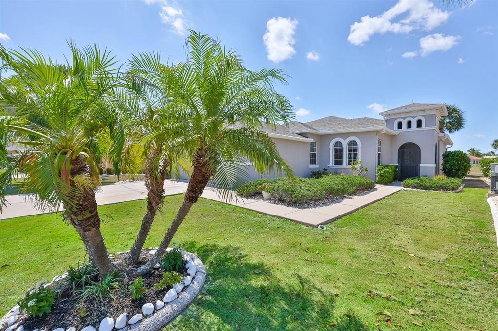 448 NOBLE FAIRE DRIVE, Sun City Center, FL 33573