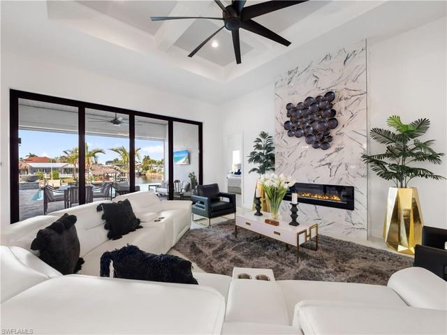 1021 Lucerne AVE, Cape Coral, FL 33904