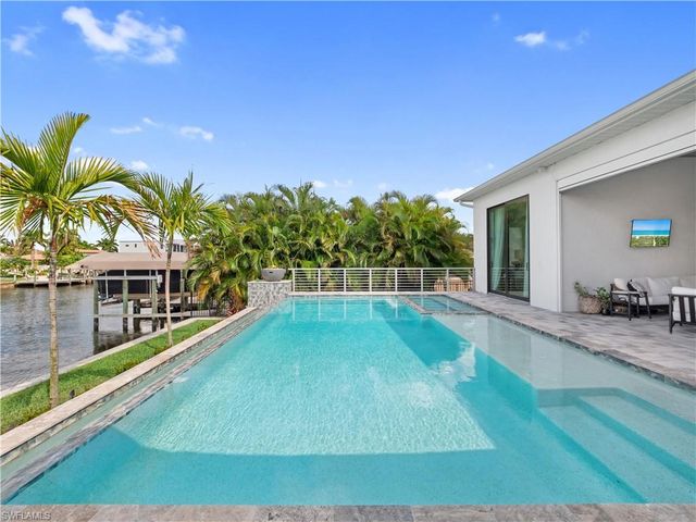 1021 Lucerne AVE, Cape Coral, FL 33904