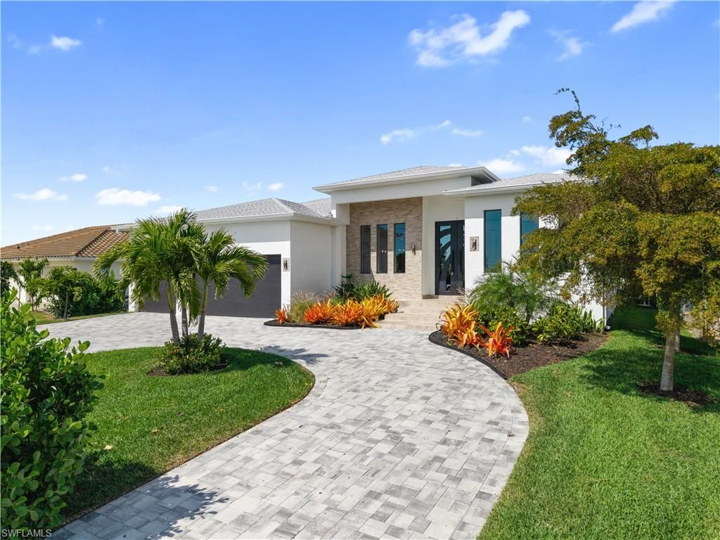 1021 Lucerne AVE, CAPE CORAL, FL 33904 — photo 3