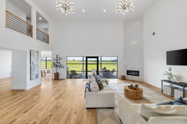4245 County Road 1096, Celeste, TX 75423