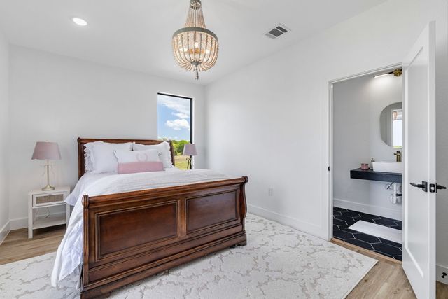 4245 County Road 1096, Celeste, TX 75423
