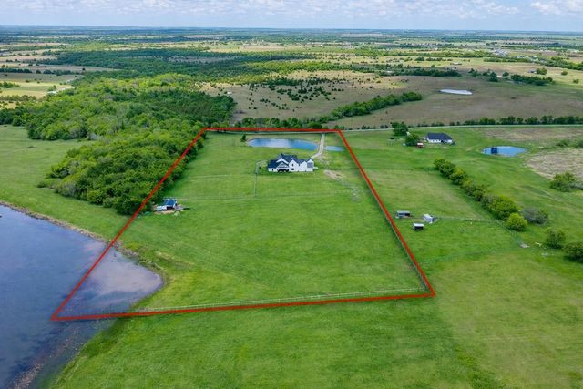 4245 County Road 1096, Celeste, TX 75423