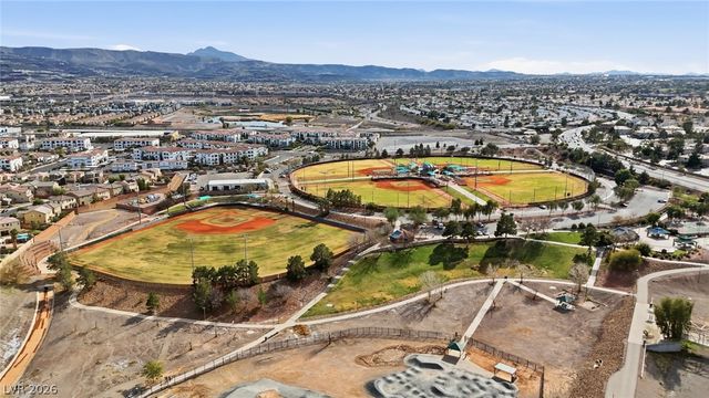 323 Evan Picone Drive, Henderson, NV 89014